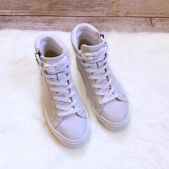 UGG Women’s Olli White Leather Sneakers - Picture 2 of 9